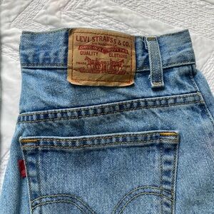Levi’s 550 jeans relaxed tapered fit